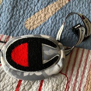 Champion fanny pack